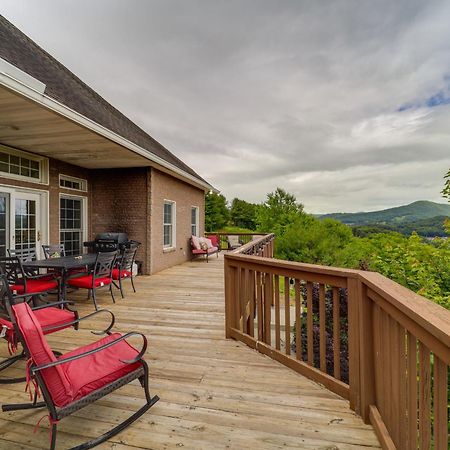 Classy Home With Hot Tub And Mt Jefferson Views! Уэст-Джефферсон Экстерьер фото